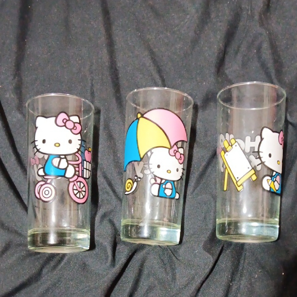 2013 Sanrio Hello Kitty Collectable Glassware